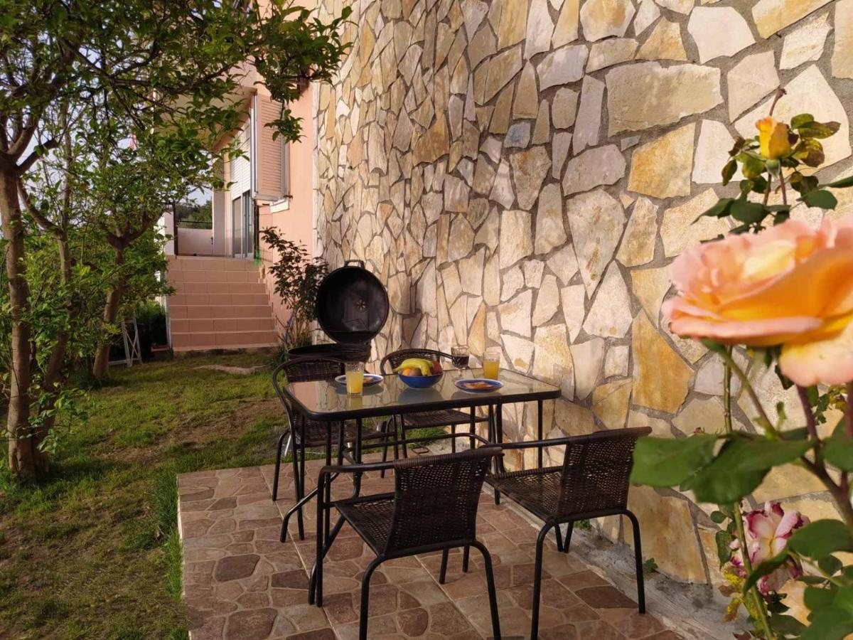 Olive Tree Hillside Apartment Stalós 외부 사진