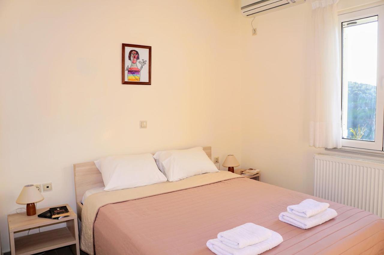 Olive Tree Hillside Apartment Stalós 외부 사진