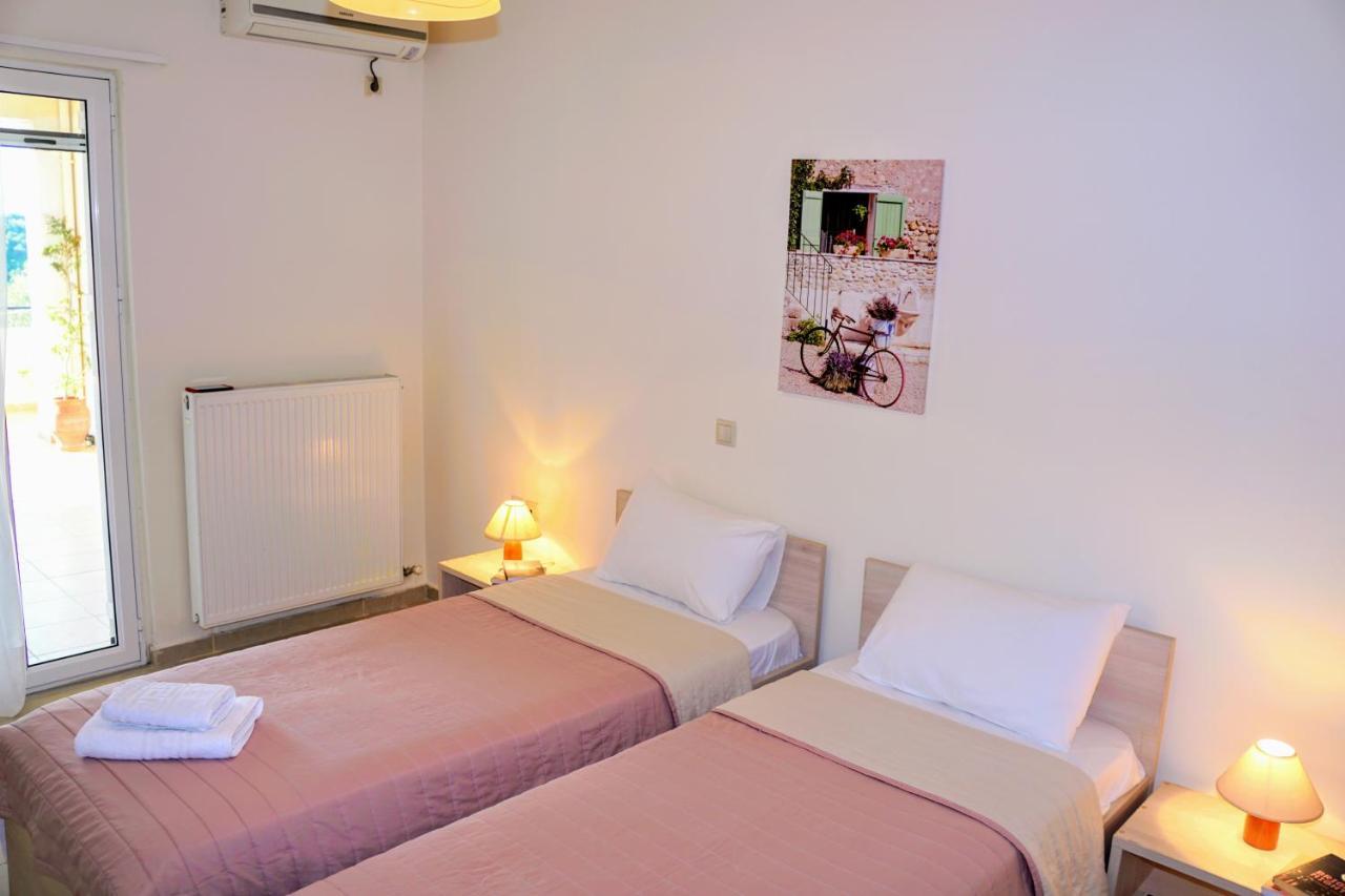 Olive Tree Hillside Apartment Stalós 외부 사진