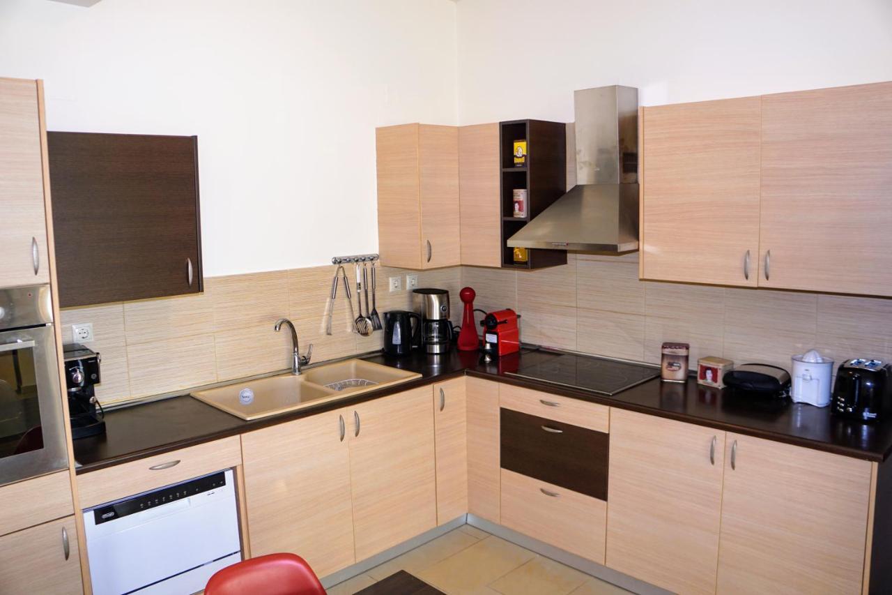 Olive Tree Hillside Apartment Stalós 외부 사진