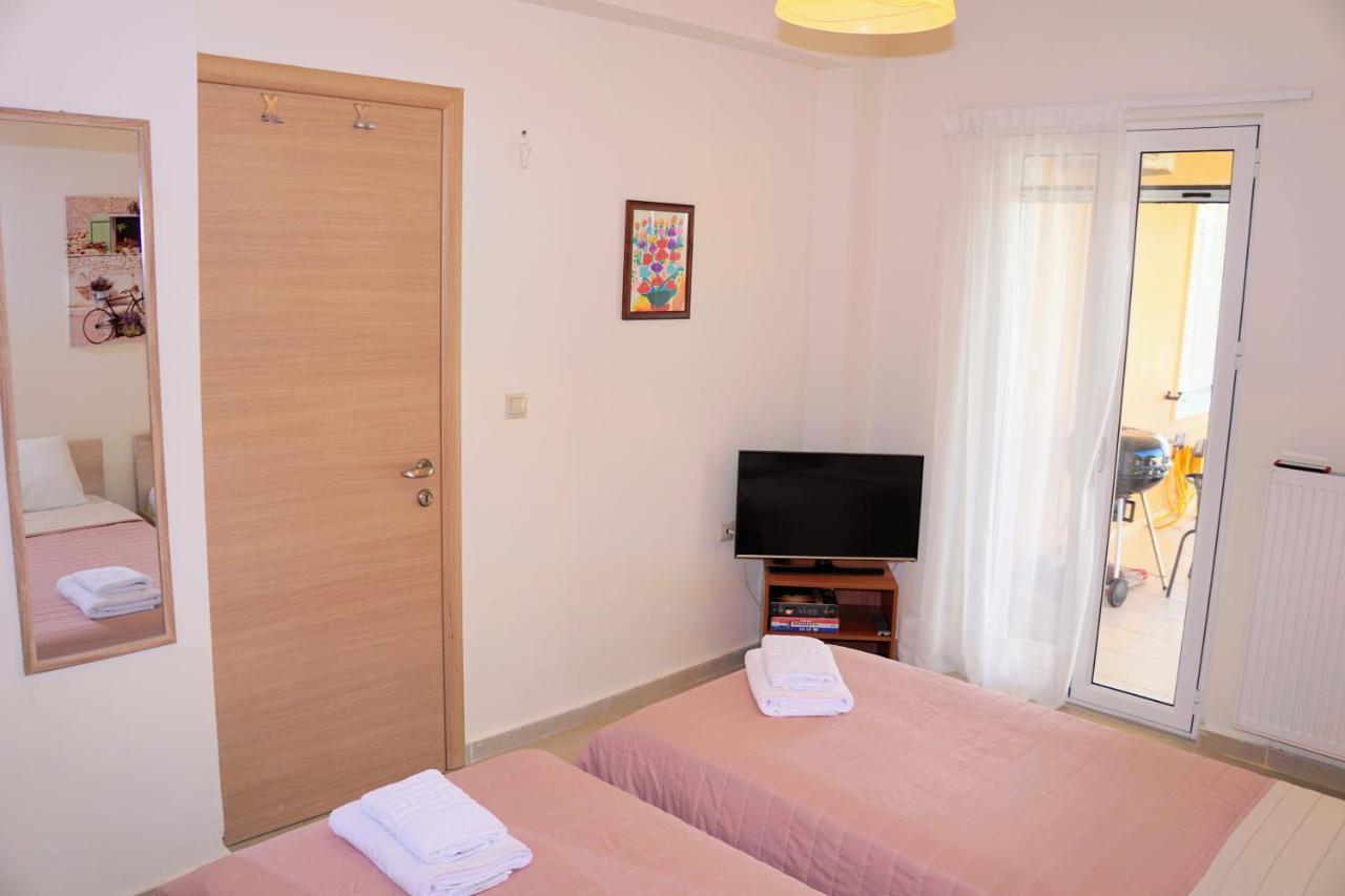 Olive Tree Hillside Apartment Stalós 외부 사진