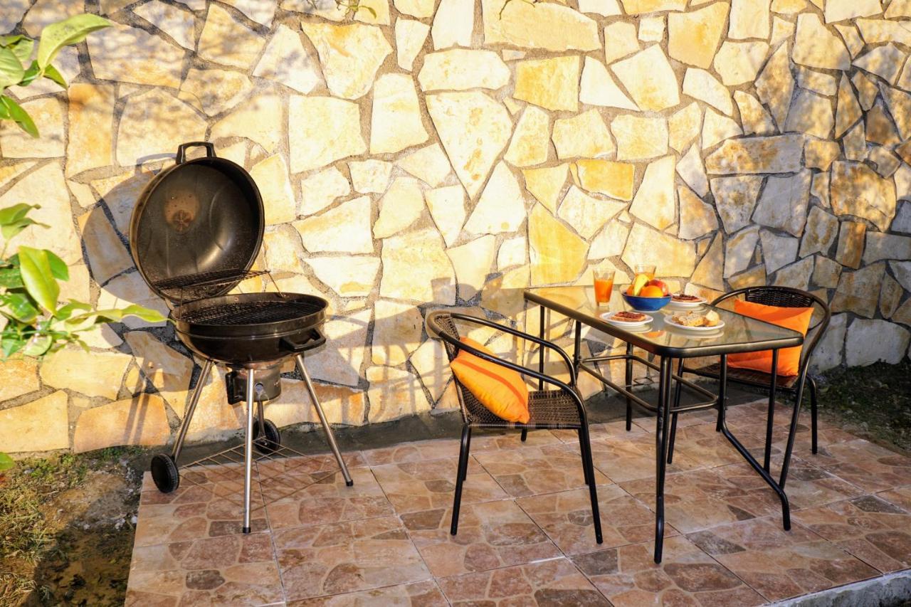 Olive Tree Hillside Apartment Stalós 외부 사진